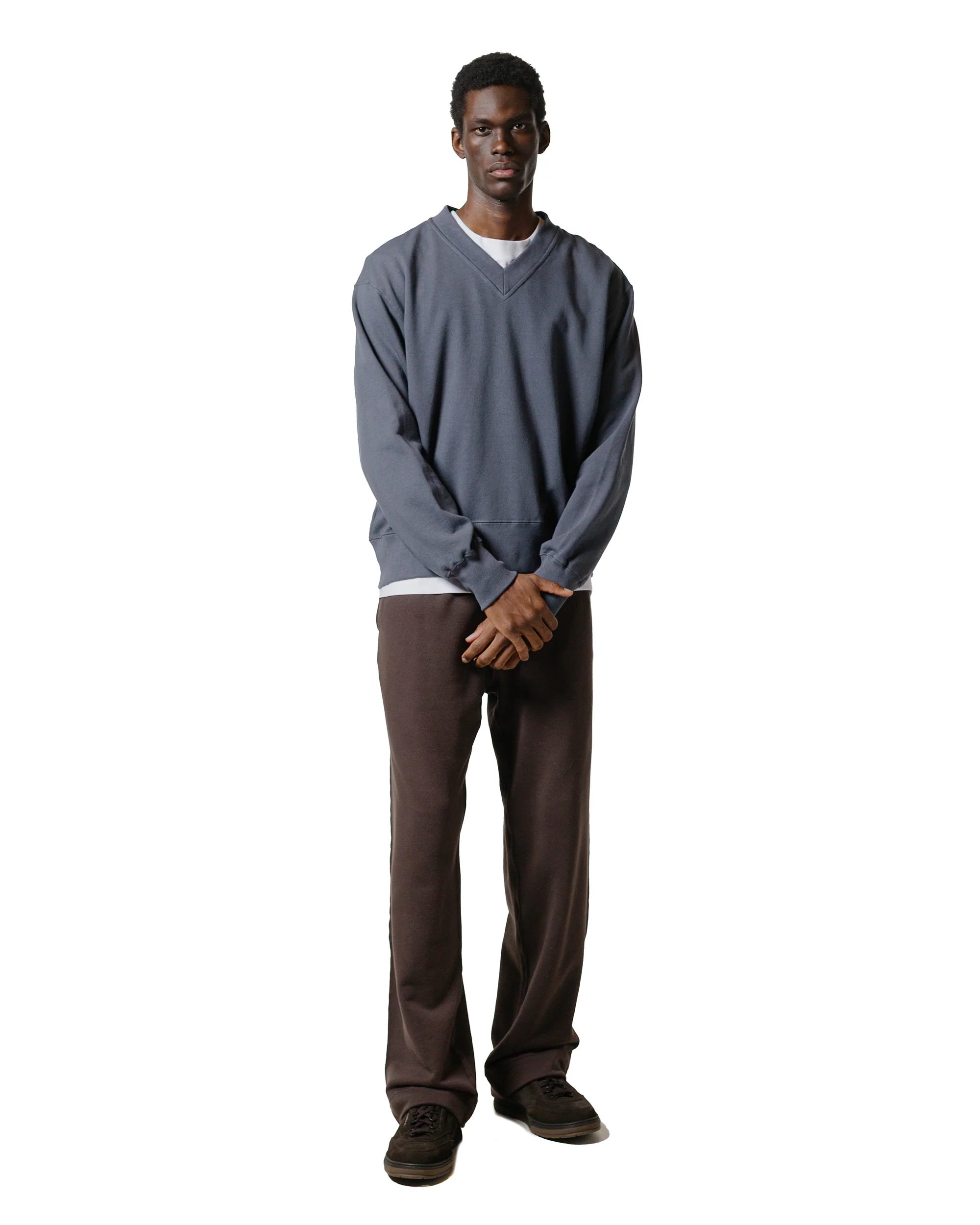 5960-body-of-work-juniper-v-neck-sweatshirt-pond-blue-4.webp Body of Work Juniper V-Neck Sweatshirt Pond Blue
